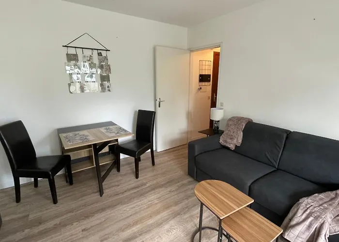 Avec Jardin Centre La Roseraie كابورغ